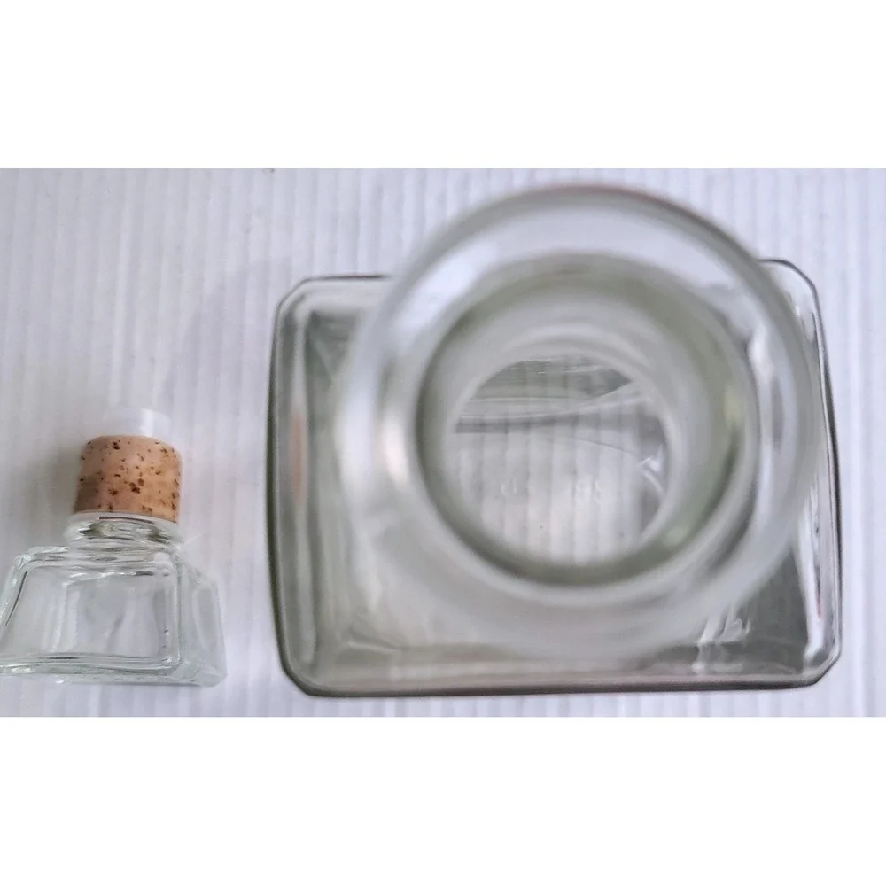 Vintage Cuervo 1800 Reposado Tequila EMPTY Glass Decanter with Cork Glass Topper